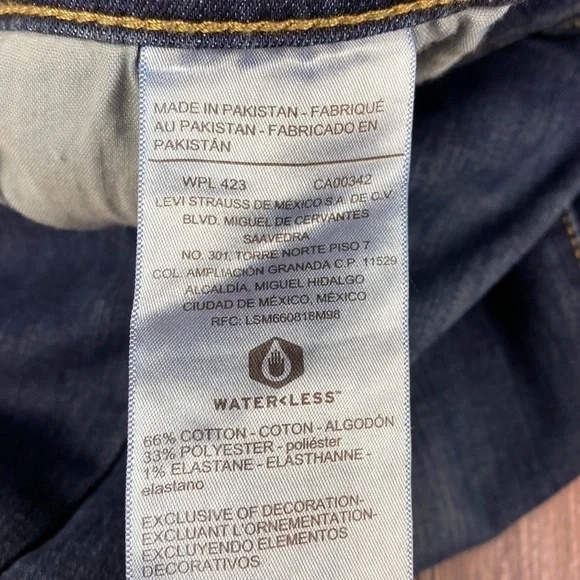 NWT Levi’s Mid-Rise Boyfriend Capri Jeans- Size 4/27 - Picture 4 of 5